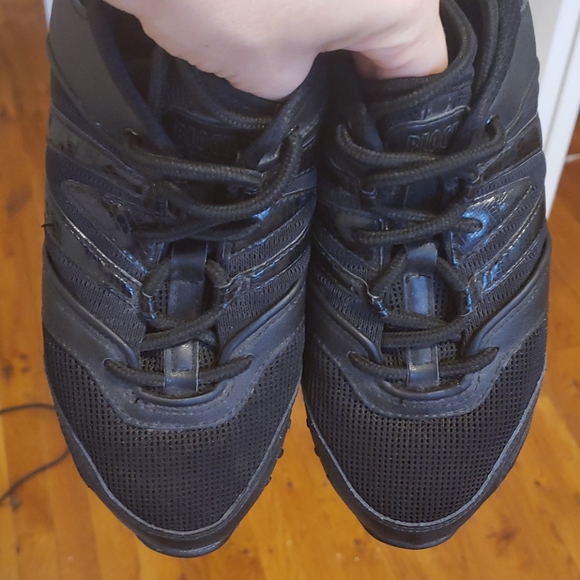 Bloch dance sneakers - barely worn - size 9 - Picture 3 of 3